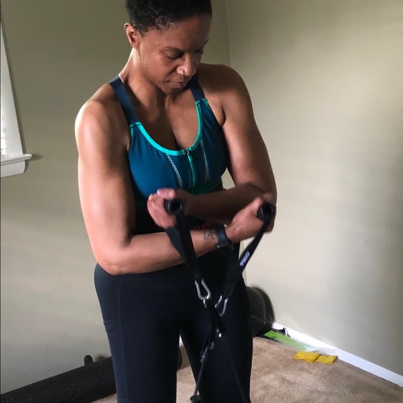 Meet your Posh Ambassador, Shel 💜 - Picture 10 of 10